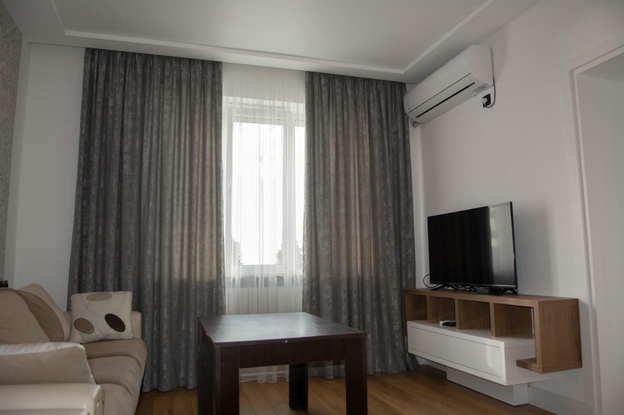 Apartment With Sea View Batumi Exterior photo